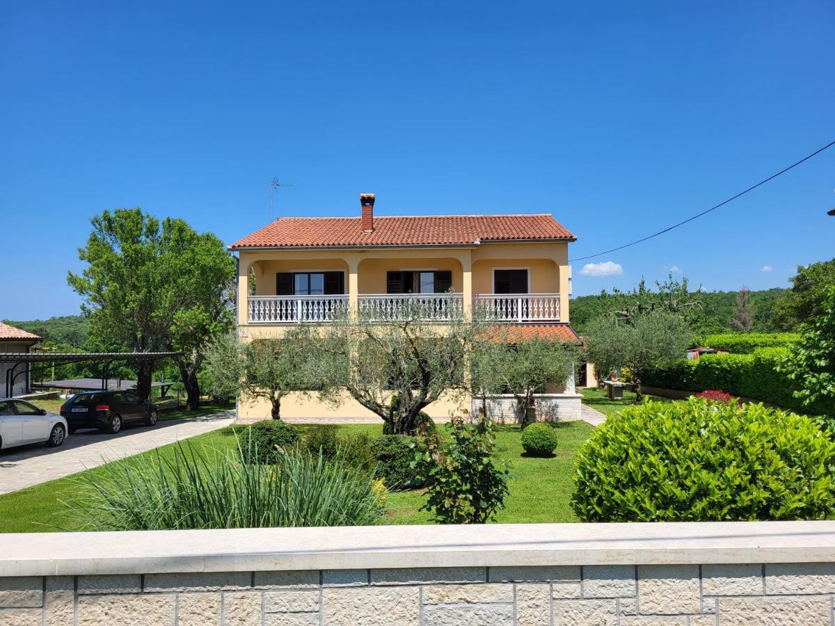 Cozy Apartment Mandula Vrsar Exterior foto