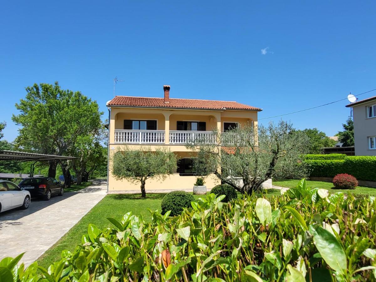 Cozy Apartment Mandula Vrsar Exterior foto