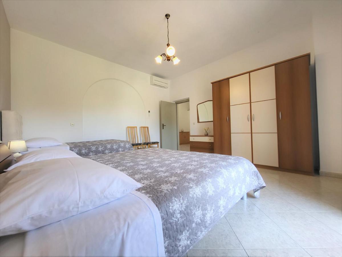 Cozy Apartment Mandula Vrsar Exterior foto