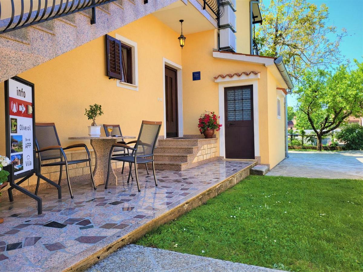 Cozy Apartment Mandula Vrsar Exterior foto